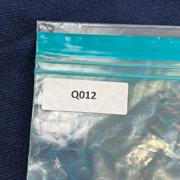 Robert Graham Men's Navy ¼ Zipper Sweater - Picture 8 of 8